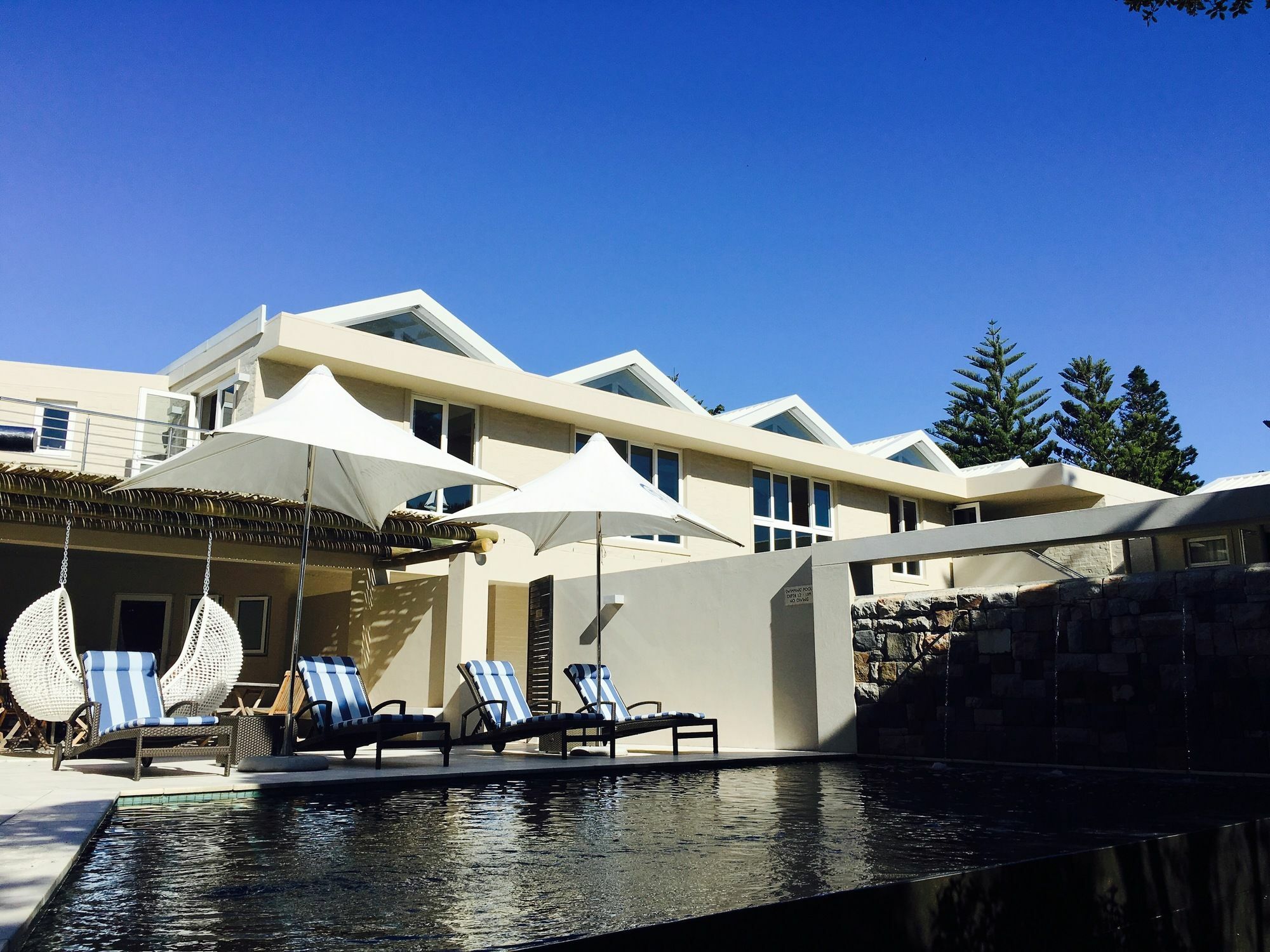 Abalone Guest Lodge Hermanus Exterior photo